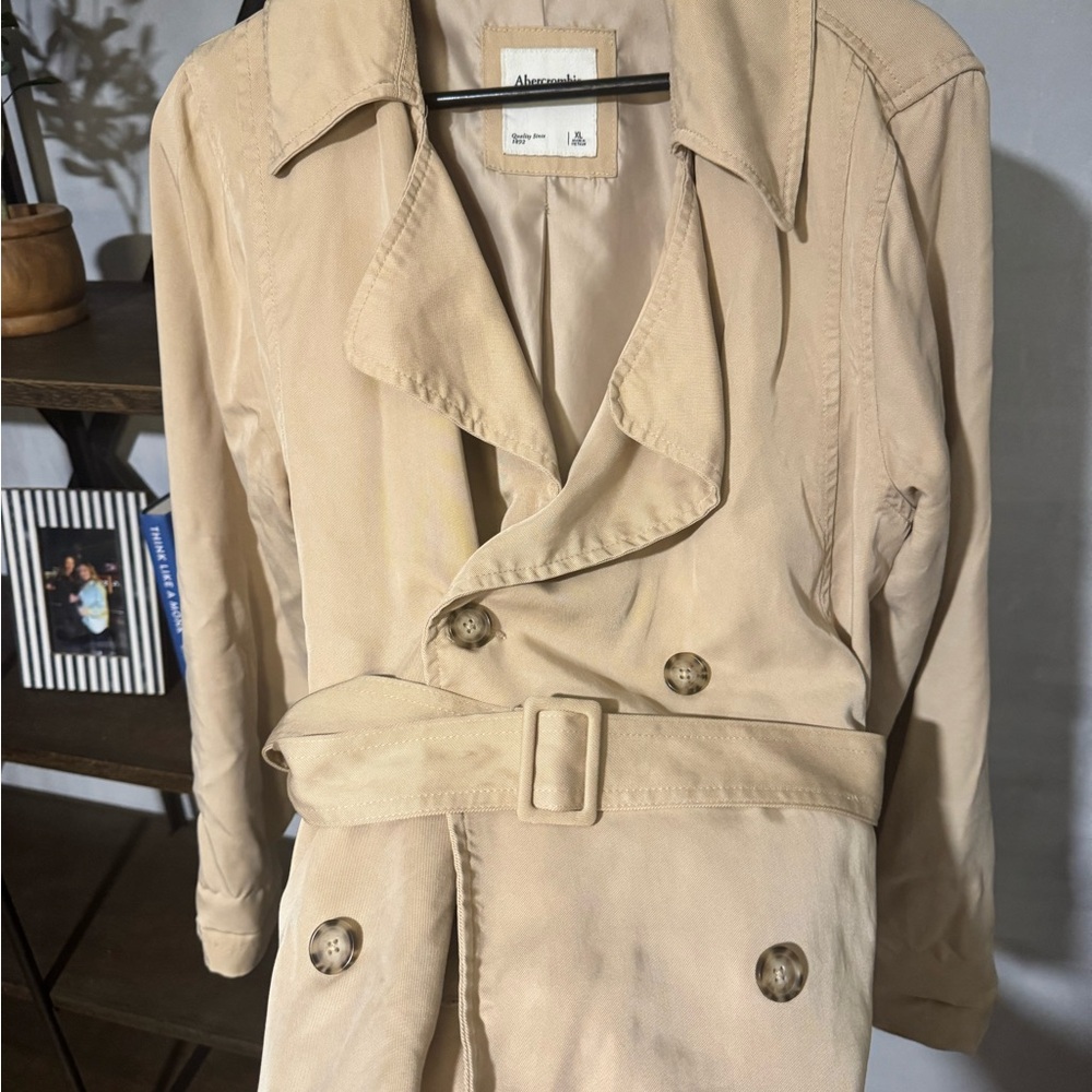 Abercrombie & Fitch Tan Trench Coat